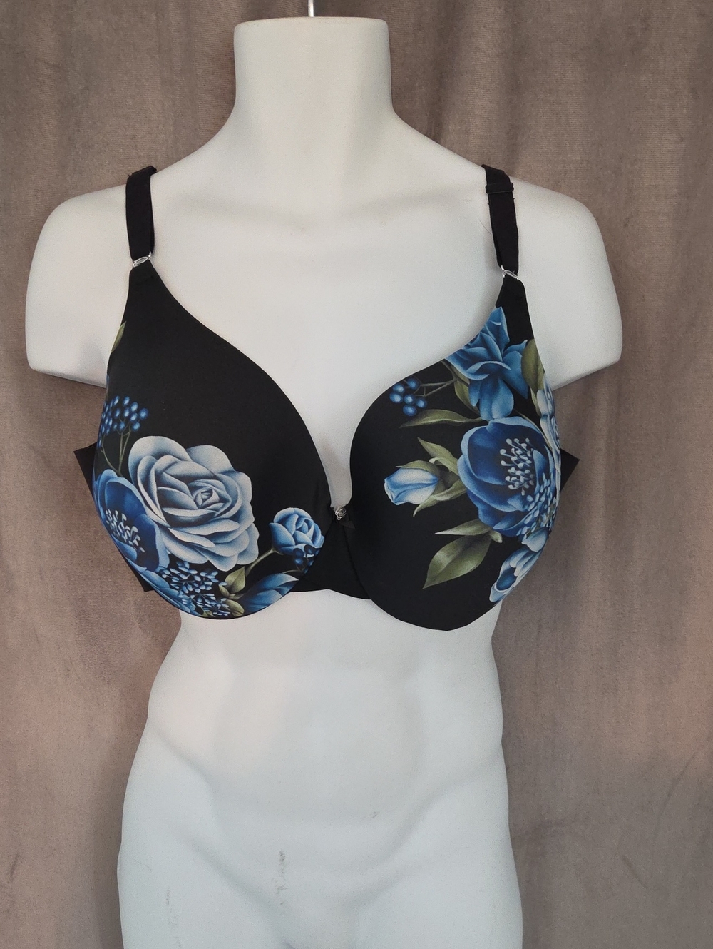 La Vie En Rose 42E Black Bra with Blue Floral Accents